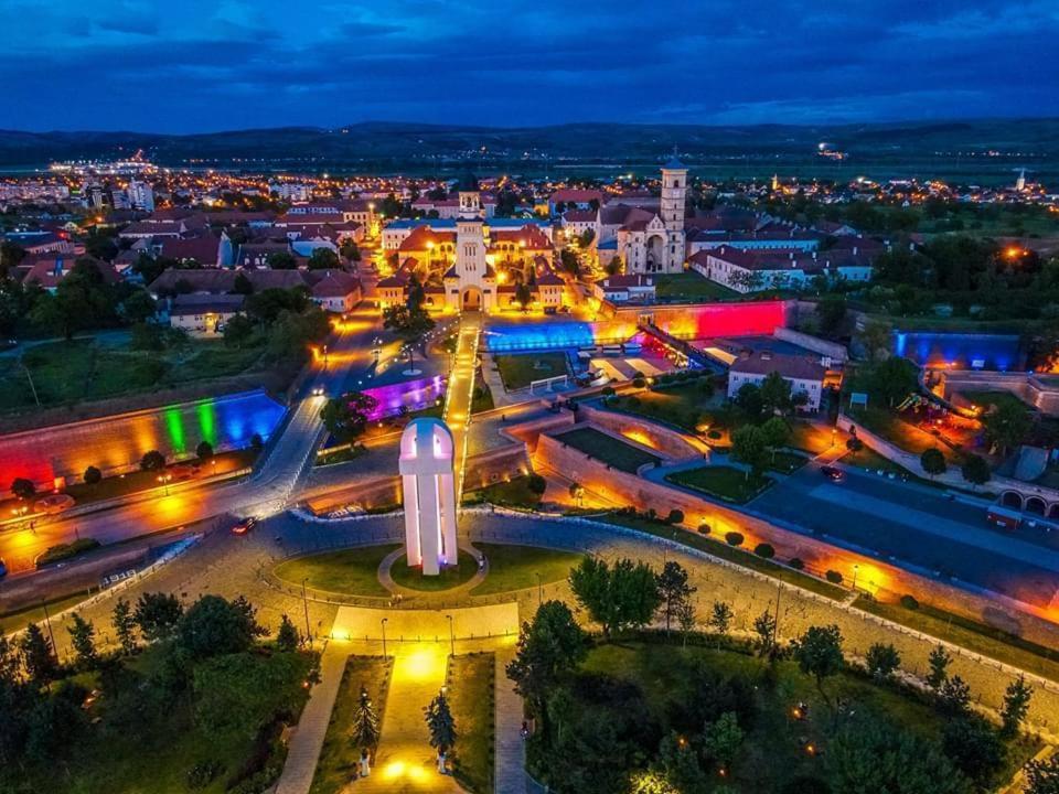 Midsummer Boulevard Daire Alba Iulia Dış mekan fotoğraf