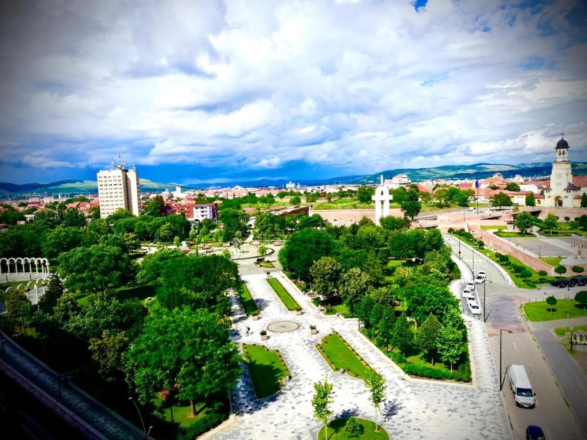 Midsummer Boulevard Daire Alba Iulia Dış mekan fotoğraf
